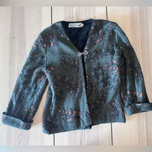 Peruvian Link Alpaca Cardigan with metal closure olive green with leaves - M